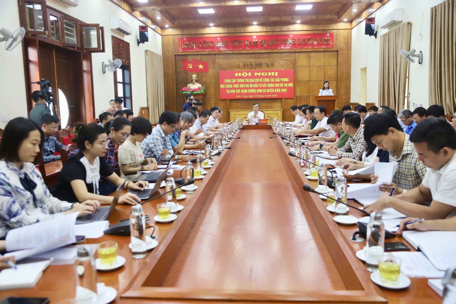 Quang cảnh Hội nghị.